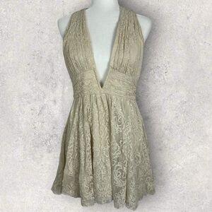 Free People Y2K Babydoll‎ Plunge V-neck Lace Halter Dress Size 10 Cream Bohemian